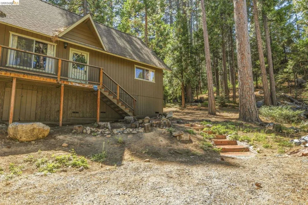 29474 Yuba ct Cold Springs, CA 95335