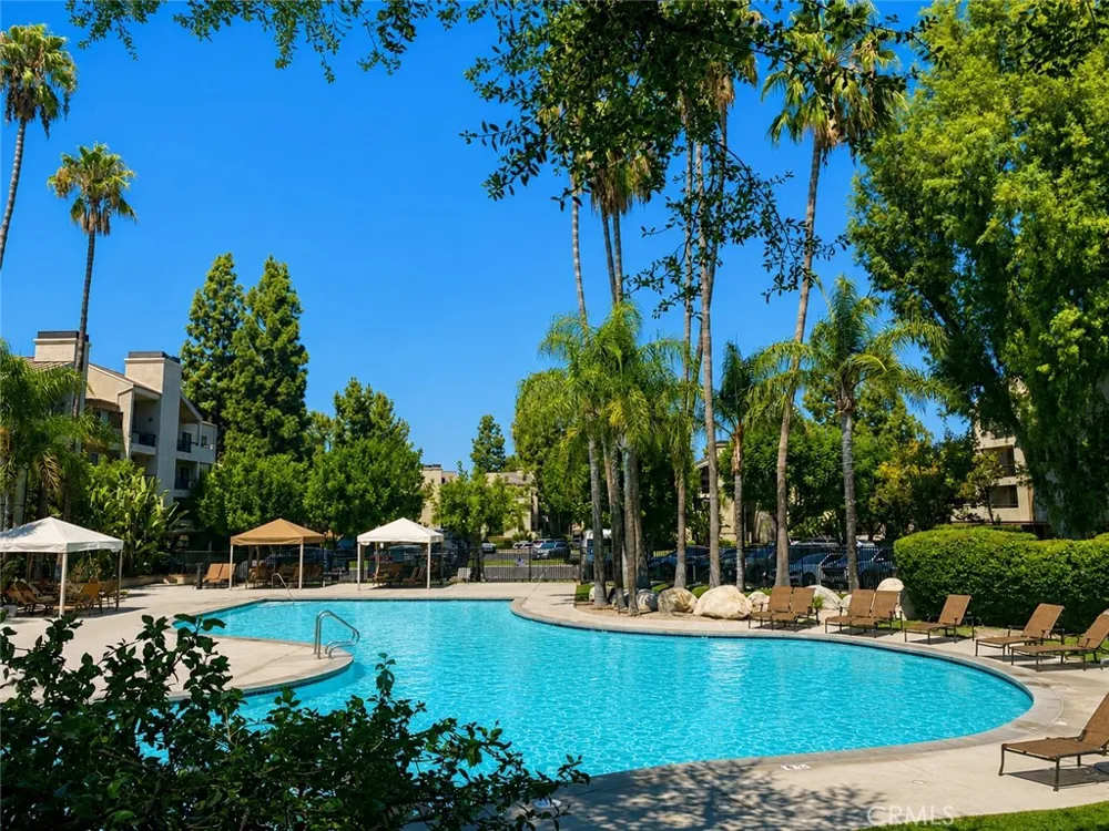 5535 Canoga #210 Woodland Hills, CA 91367