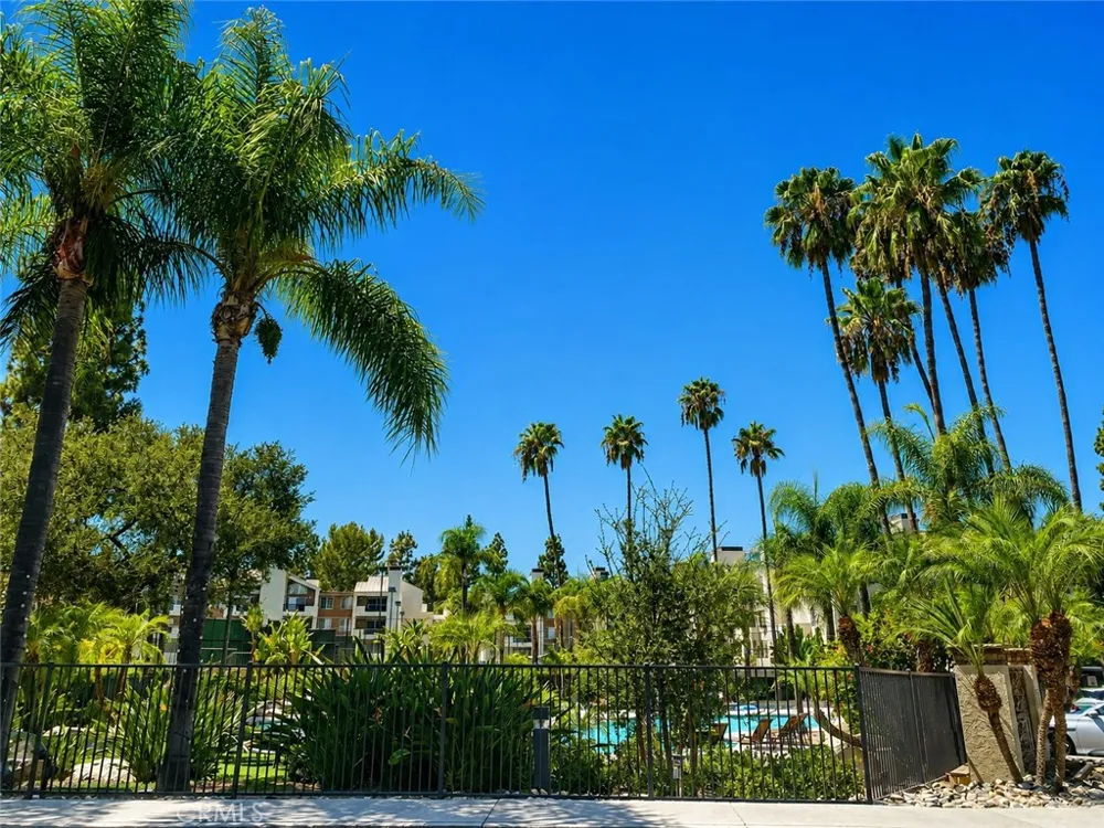 5535 Canoga #210 Woodland Hills, CA 91367