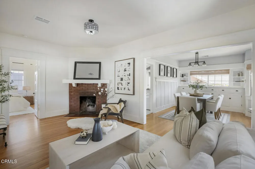 956 E Villa Street Pasadena, CA 91106