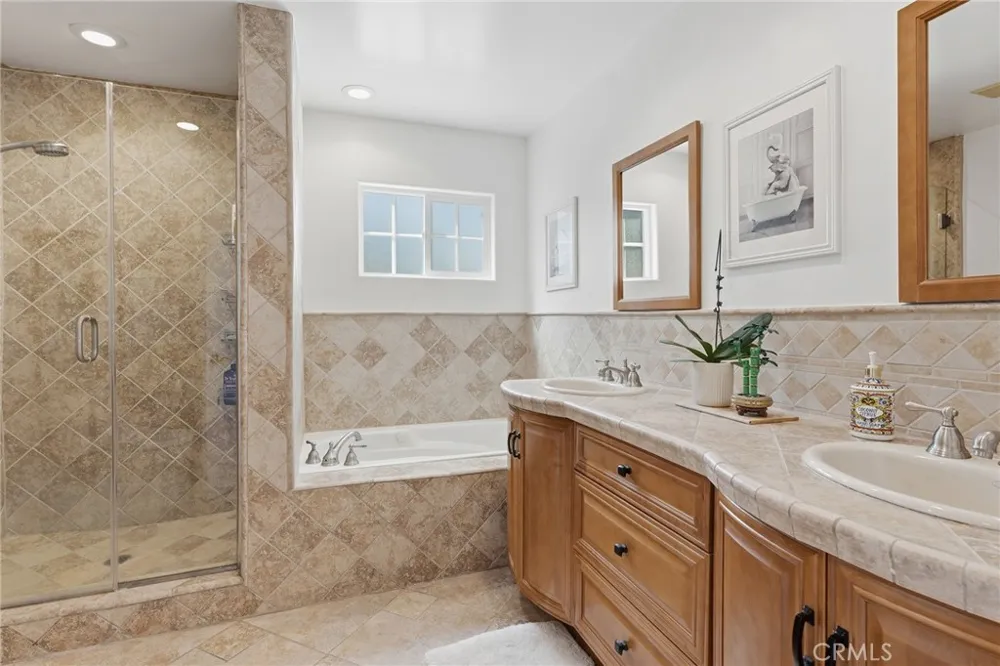 22702 Califa Street Woodland Hills, CA 91367