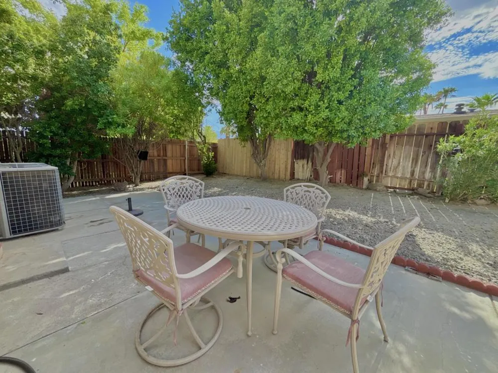 2055 Marni Court Palm Springs, CA 92262