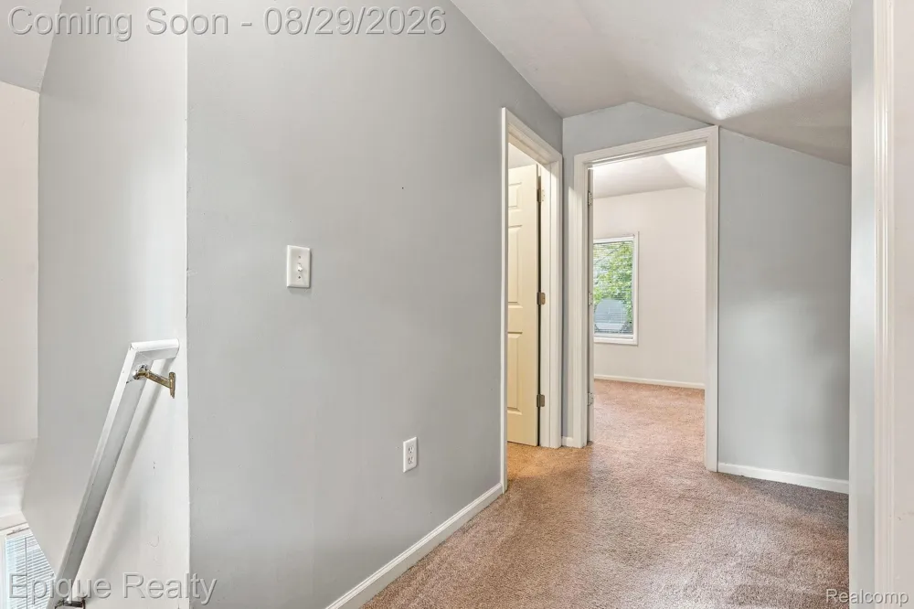 816 Comfort Street Lansing City, MI 48915