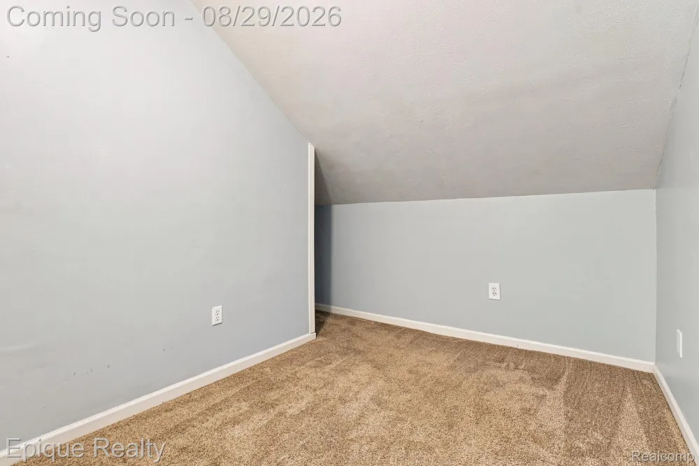 816 Comfort Street Lansing City, MI 48915