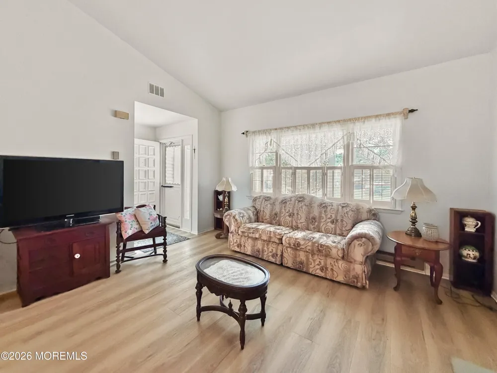 12 Lance Drive Brick, NJ 08723