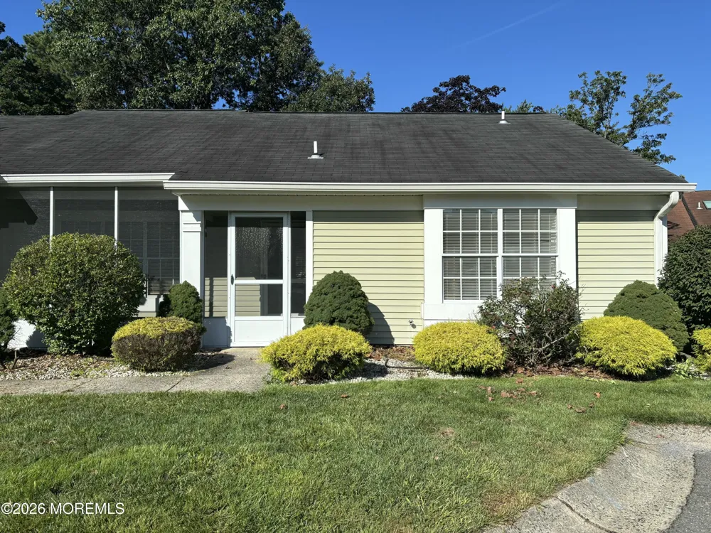 878 Winchester Court #B Manchester, NJ 08759