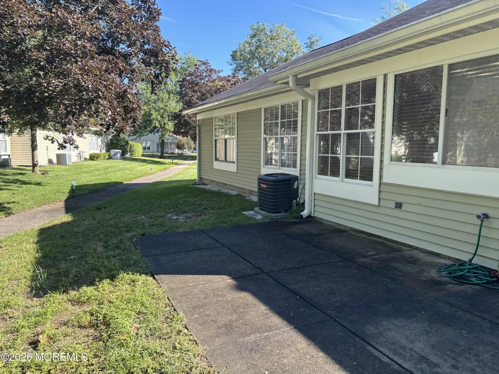 878 Winchester Court #B Manchester, NJ 08759
