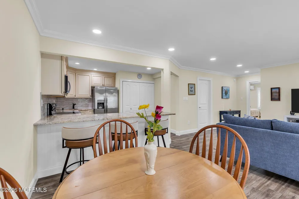 20 Lexington Court Red Bank, NJ 07701