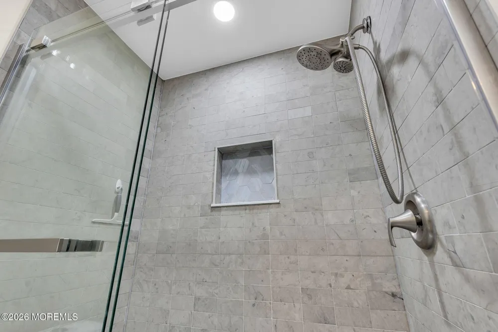20 Lexington Court Red Bank, NJ 07701