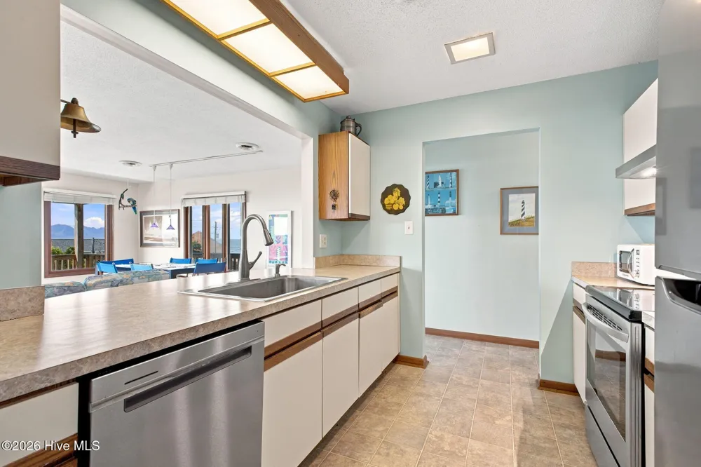 1308 Ocean Drive Emerald Isle, NC 28594