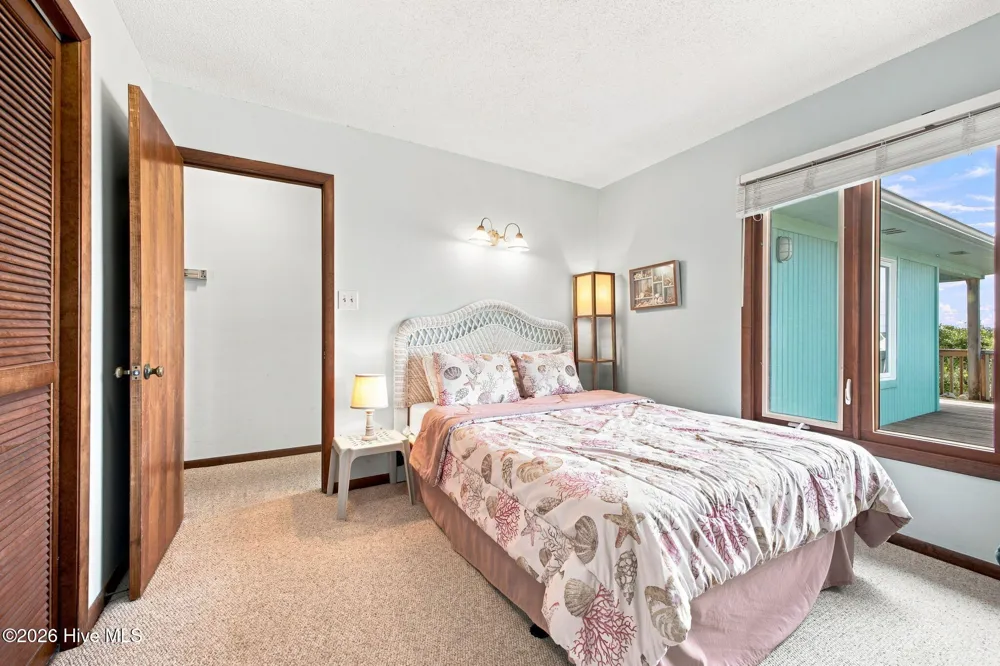 1308 Ocean Drive Emerald Isle, NC 28594