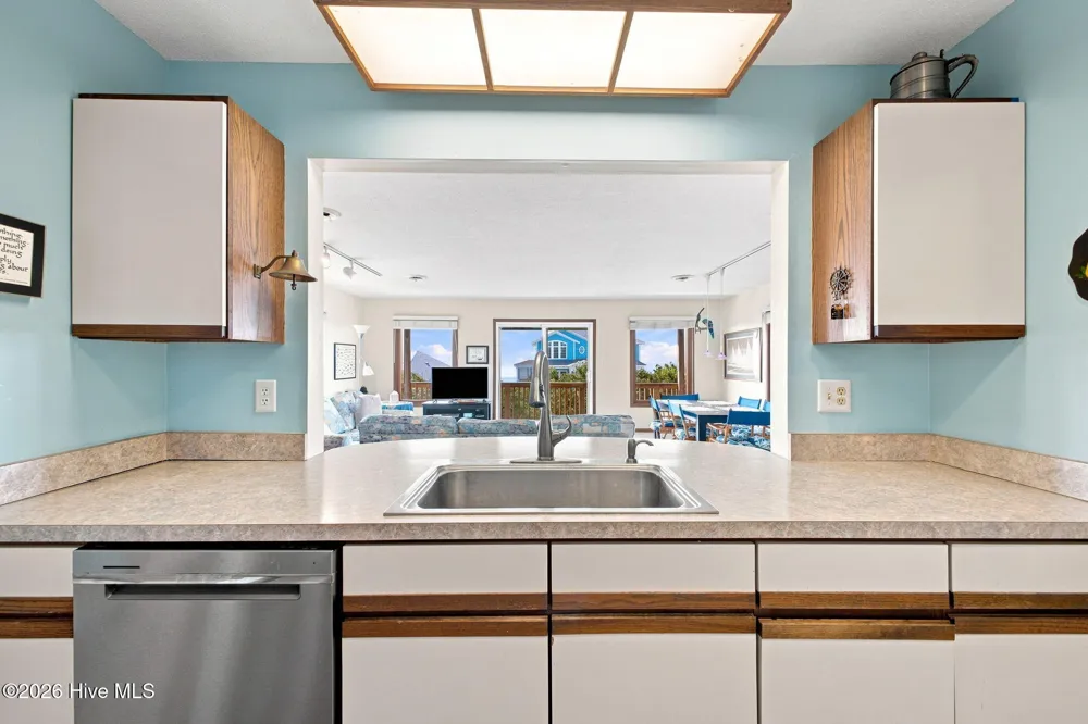 1308 Ocean Drive Emerald Isle, NC 28594