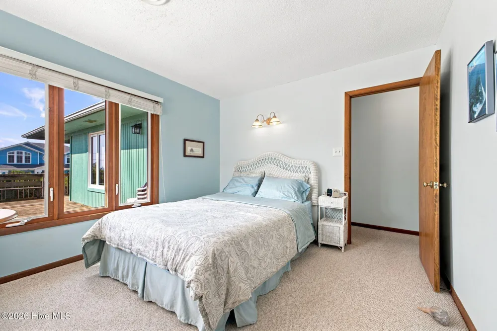 1308 Ocean Drive Emerald Isle, NC 28594
