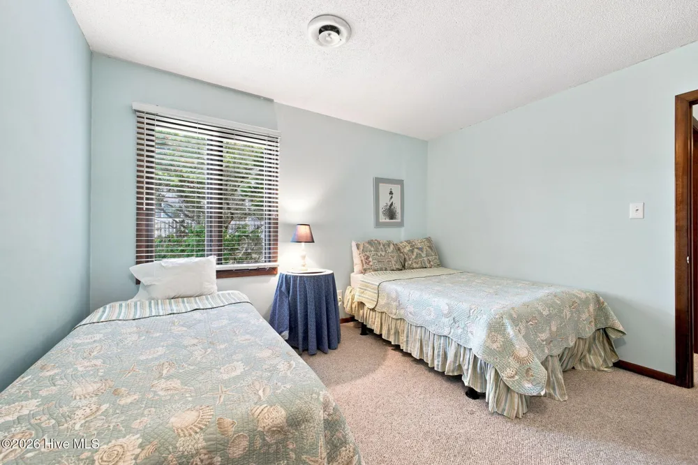 1308 Ocean Drive Emerald Isle, NC 28594