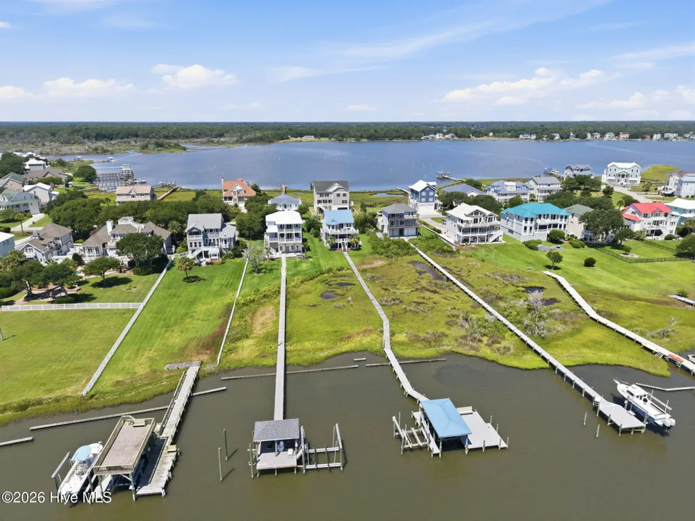 158 Big Hammock Point Road Sneads Ferry, NC 28460