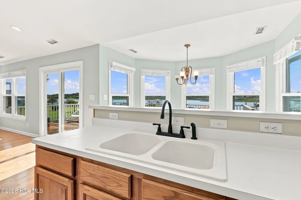 158 Big Hammock Point Road Sneads Ferry, NC 28460