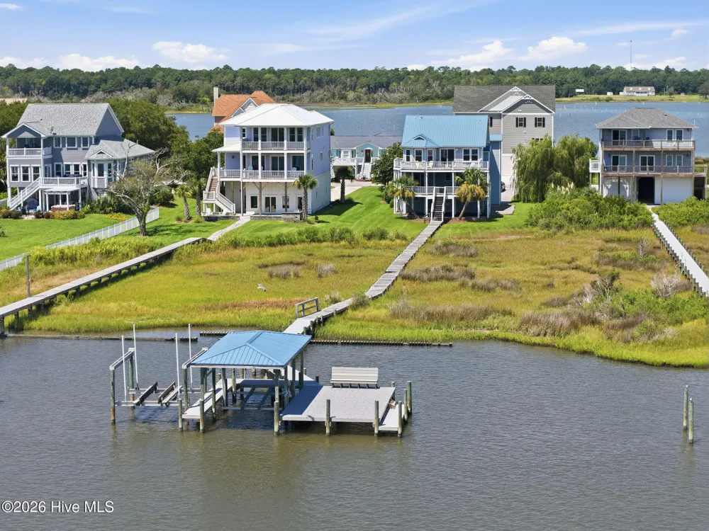 158 Big Hammock Point Road Sneads Ferry, NC 28460