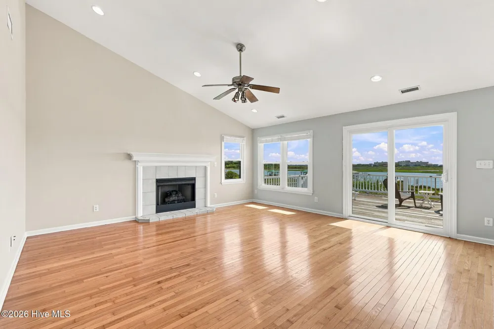 158 Big Hammock Point Road Sneads Ferry, NC 28460