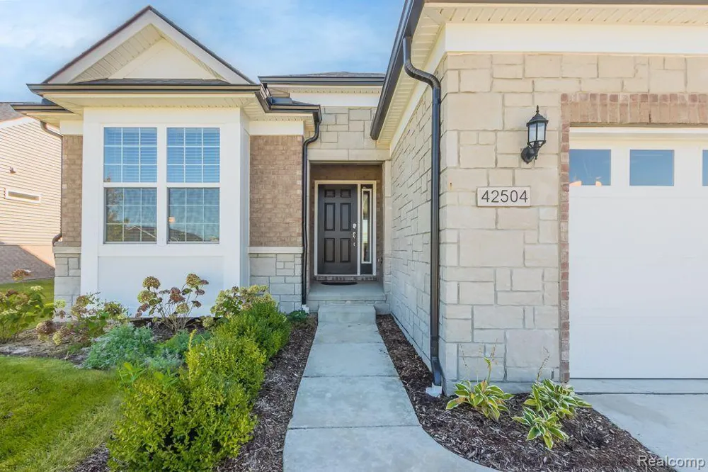 42504 ARBOR DRIVE Clinton Charter Township, MI 48038