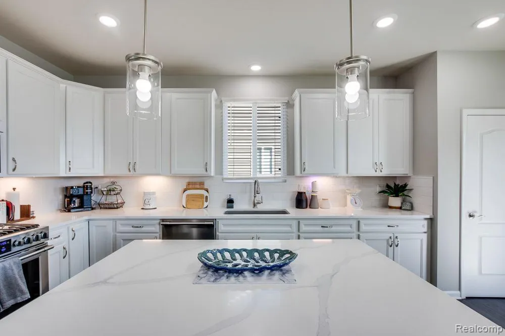 42504 ARBOR DRIVE Clinton Charter Township, MI 48038