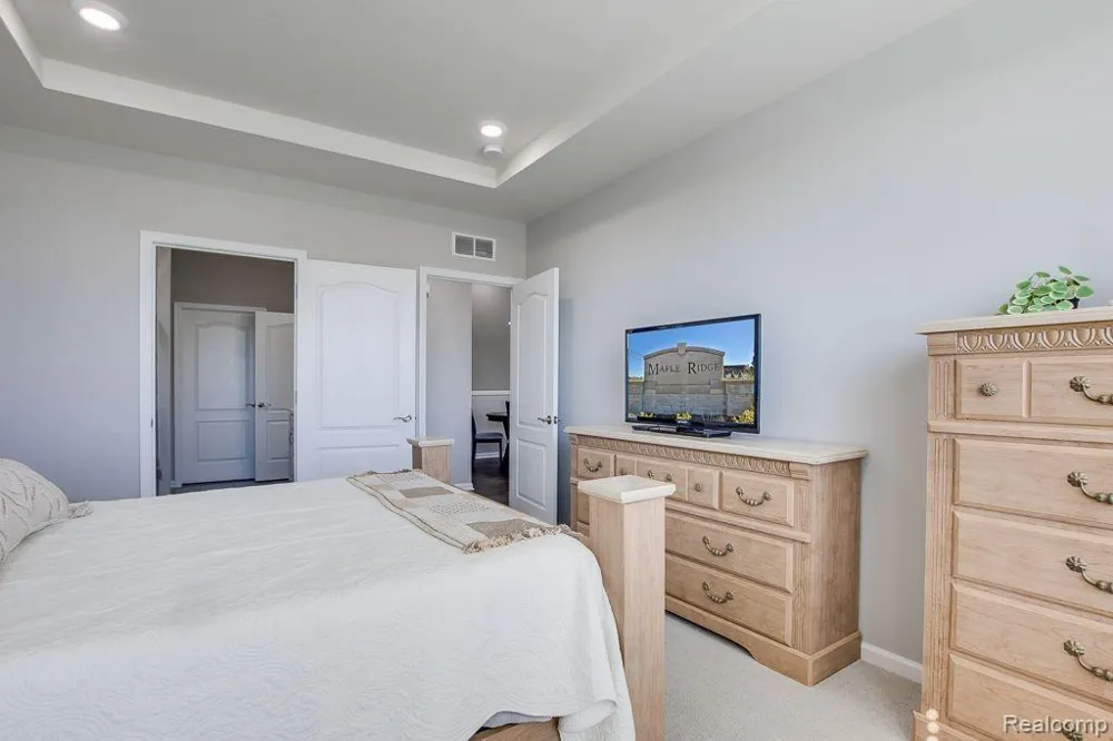 42504 ARBOR DRIVE Clinton Charter Township, MI 48038
