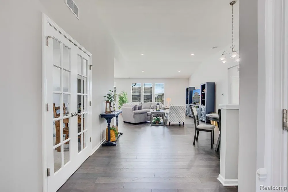 42504 ARBOR DRIVE Clinton Charter Township, MI 48038