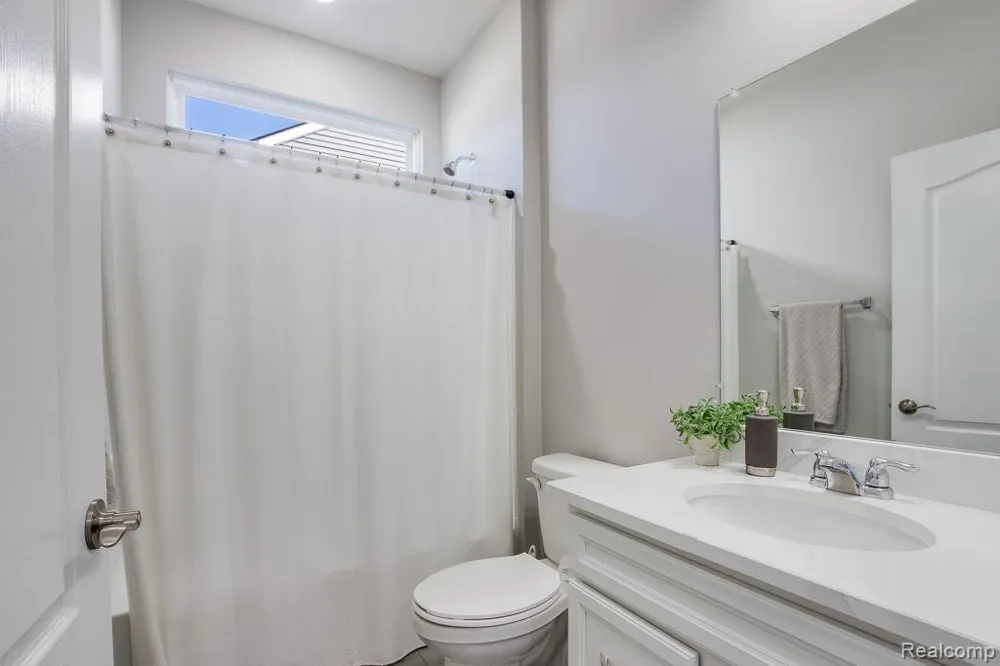 42504 ARBOR DRIVE Clinton Charter Township, MI 48038