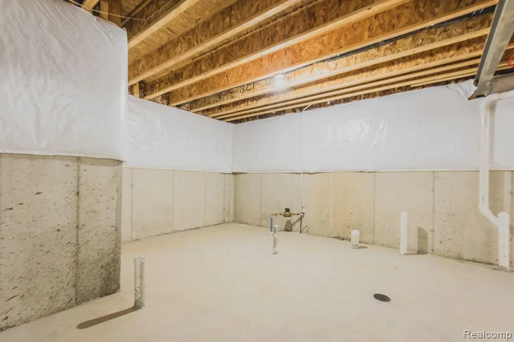 42504 ARBOR DRIVE Clinton Charter Township, MI 48038