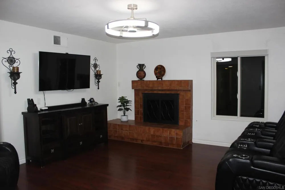 731 Inspiration Escondido, CA 92025