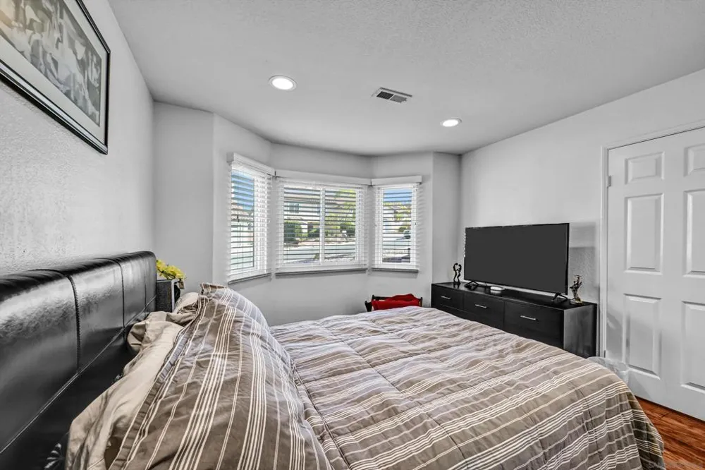 731 Inspiration Escondido, CA 92025