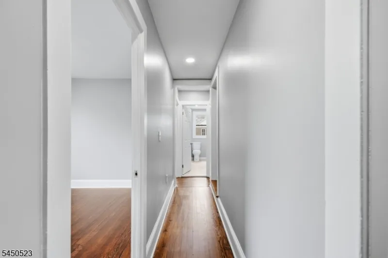 34 N Prospect St Lopatcong, NJ 08865