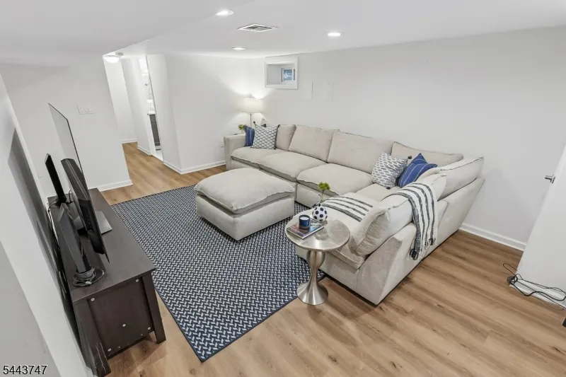 81 Hudson Ave Maplewood, NJ 07040