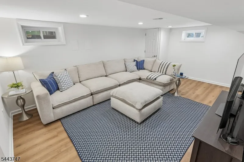 81 Hudson Ave Maplewood, NJ 07040