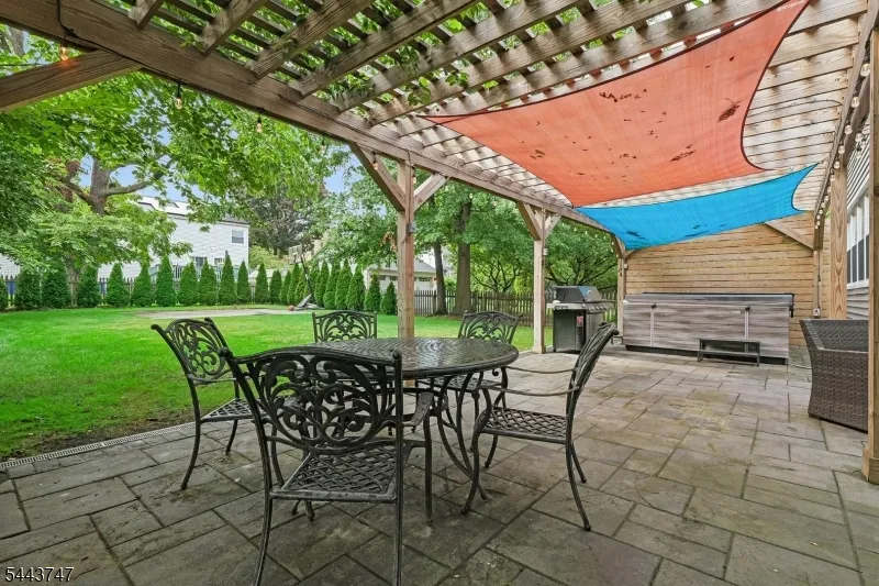 81 Hudson Ave Maplewood, NJ 07040
