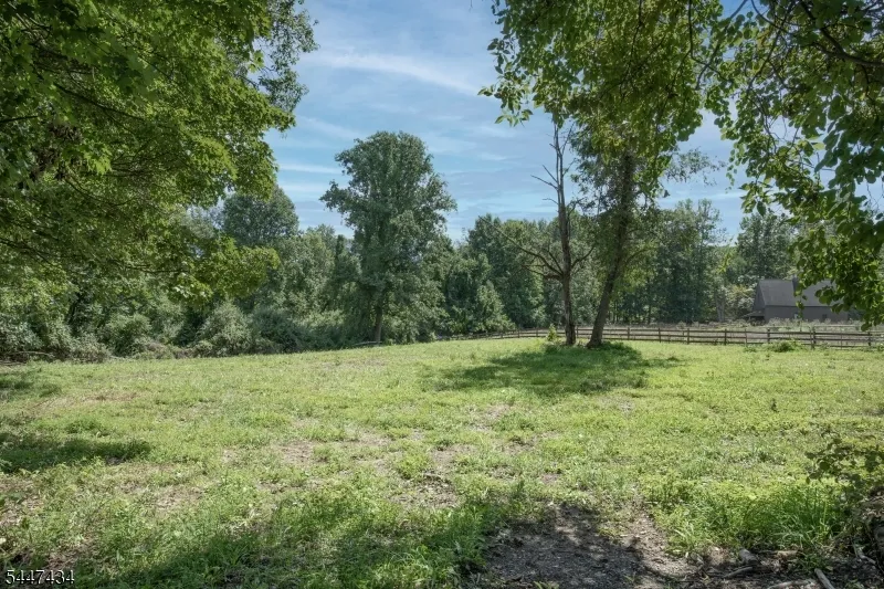230 Shiloh Rd Hope, NJ 07825