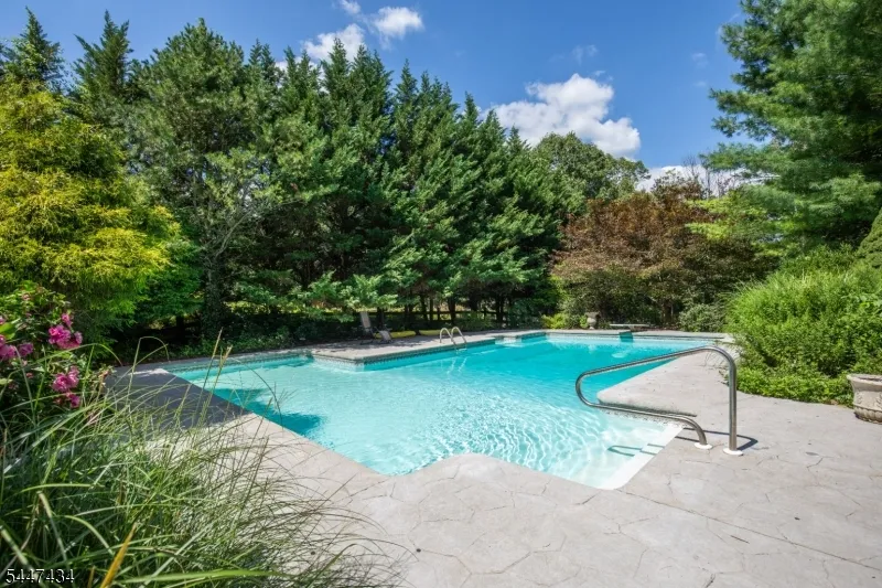 230 Shiloh Rd Hope, NJ 07825