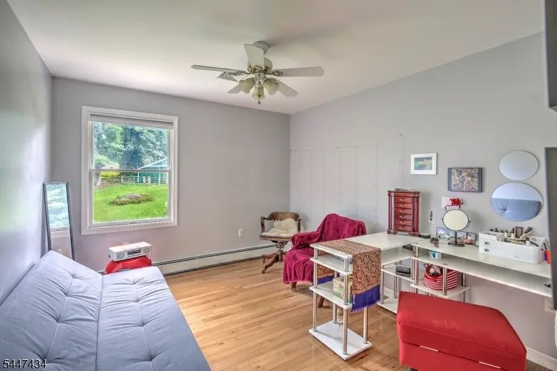230 Shiloh Rd Hope, NJ 07825