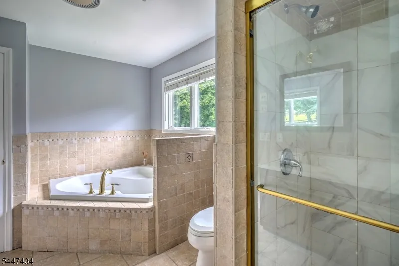 230 Shiloh Rd Hope, NJ 07825