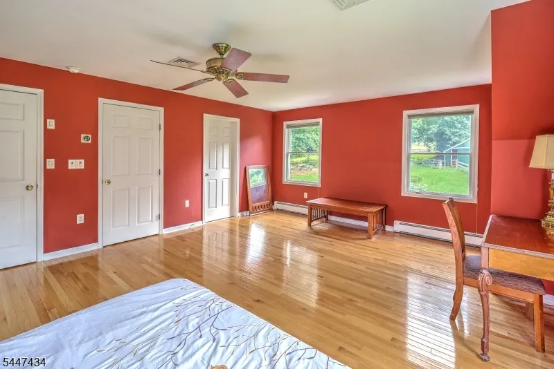 230 Shiloh Rd Hope, NJ 07825