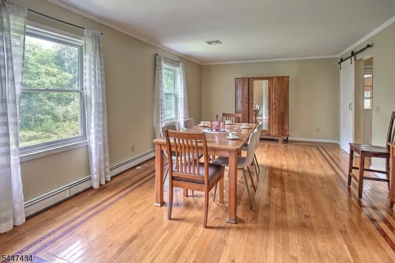230 Shiloh Rd Hope, NJ 07825