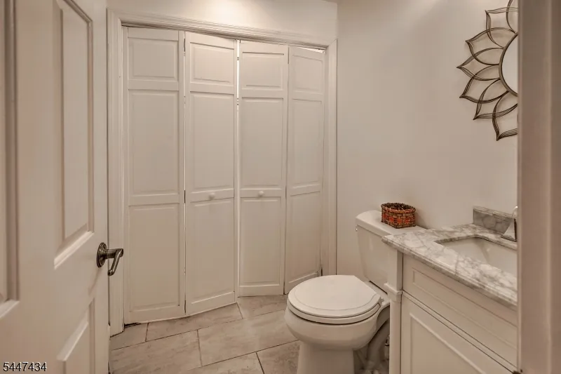 230 Shiloh Rd Hope, NJ 07825