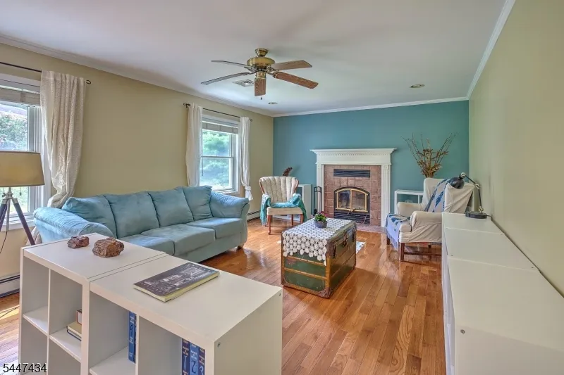 230 Shiloh Rd Hope, NJ 07825