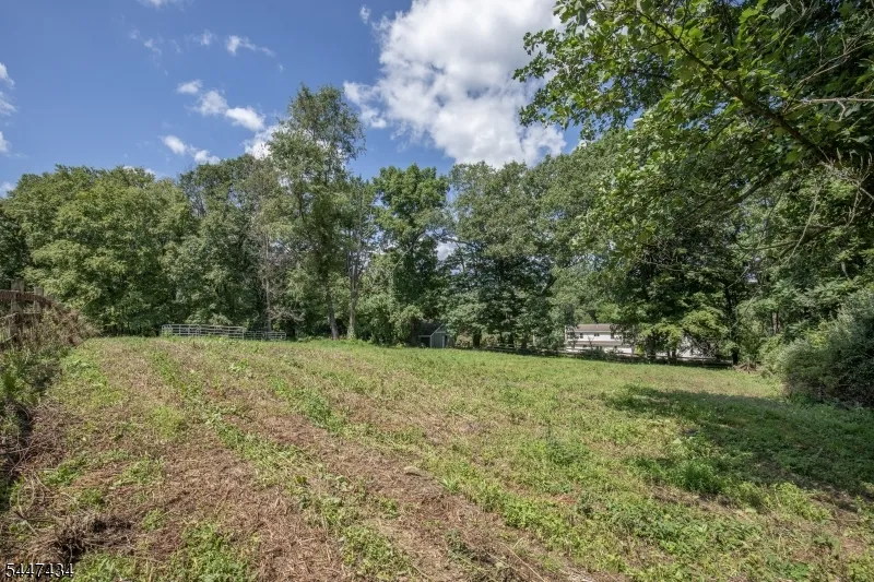 230 Shiloh Rd Hope, NJ 07825