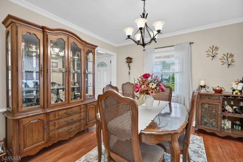 957 Arnet Ave Union, NJ 07083