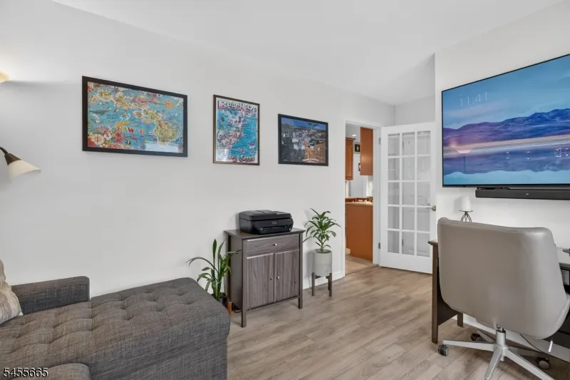 957 Arnet Ave Union, NJ 07083