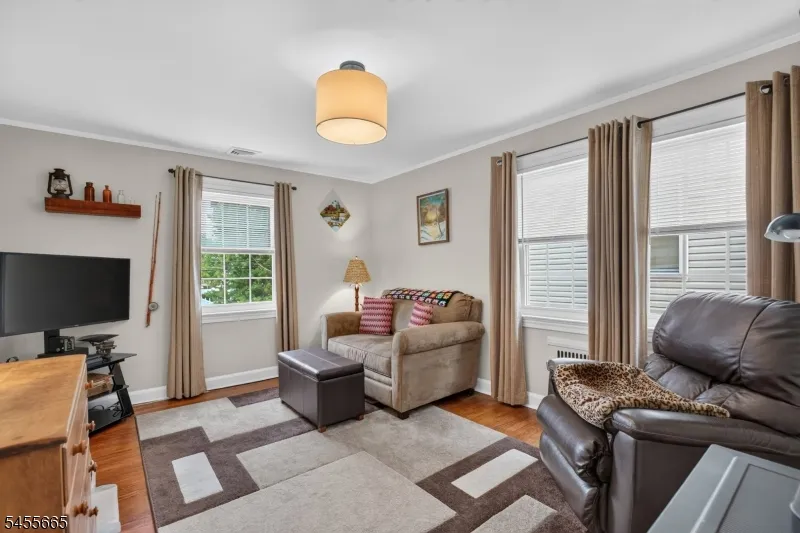 957 Arnet Ave Union, NJ 07083