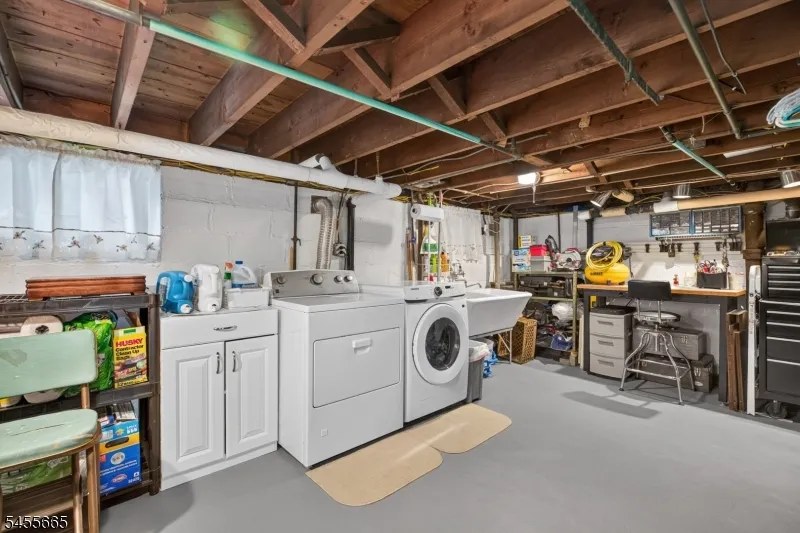 957 Arnet Ave Union, NJ 07083