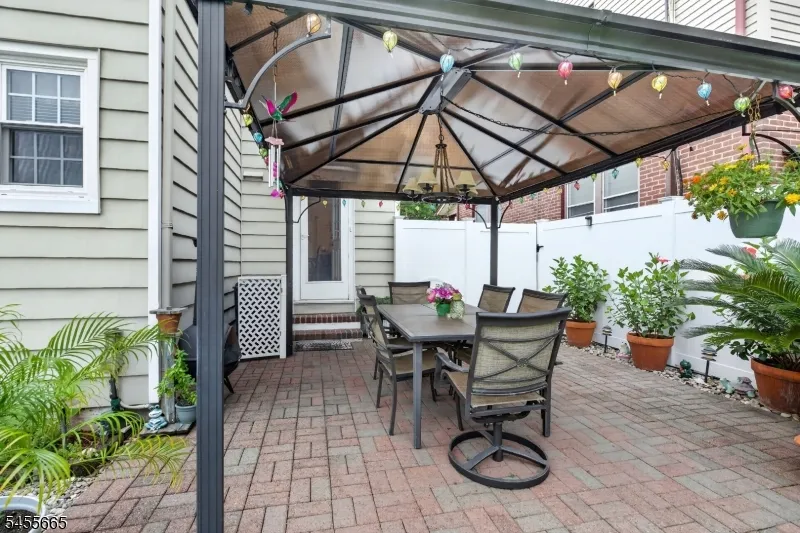 957 Arnet Ave Union, NJ 07083