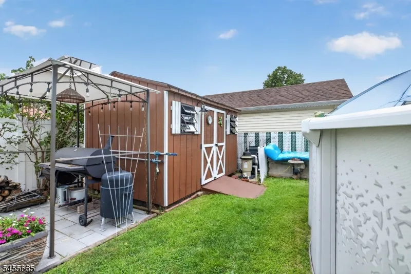 957 Arnet Ave Union, NJ 07083