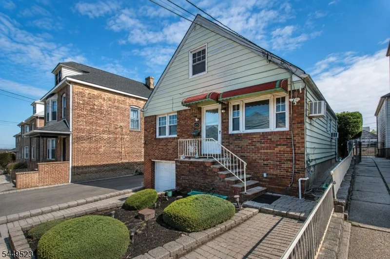 1456 76Th St North Bergen, NJ 07047